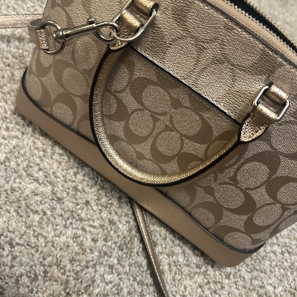 Coach hand bag - Picture 6 of 6